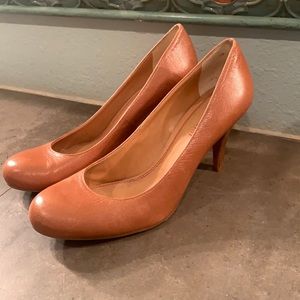 Casual heels that go with everything!